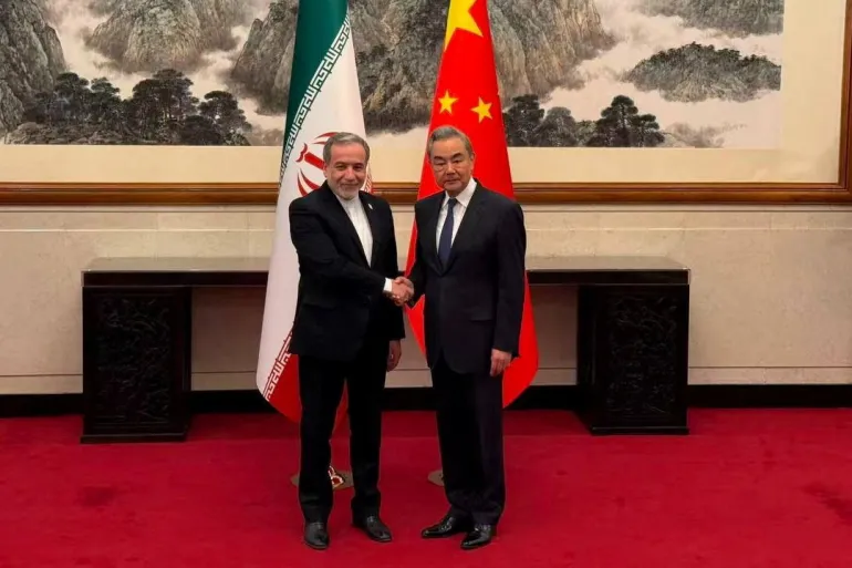 2026-05-06T041513Z_1161362101_RC2F3LANVDGX_RTRMADP_3_IRAN-CRISIS-CHINA-ARAQCHI-1778043143